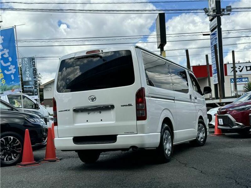 HIACE VAN