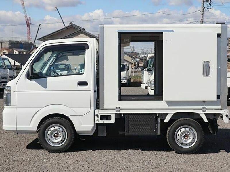 CARRY TRUCK