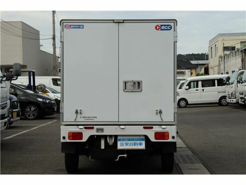 MINICAB TRUCK