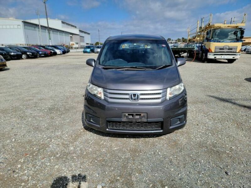 HONDA FREED SPIKE