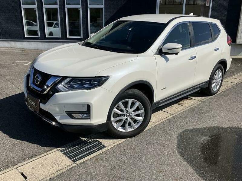 X-TRAIL