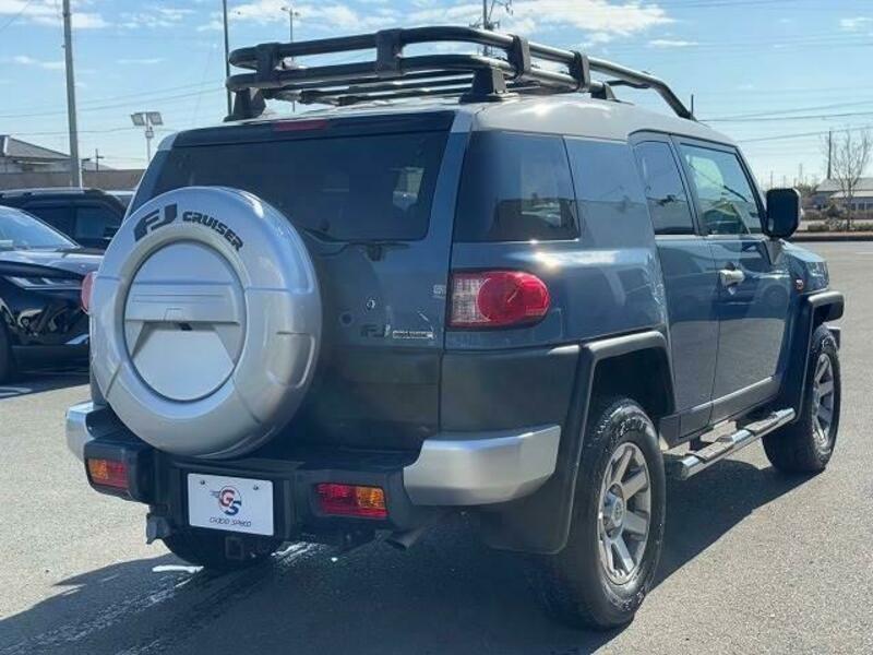 FJ CRUISER