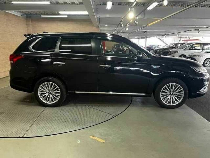 OUTLANDER PHEV