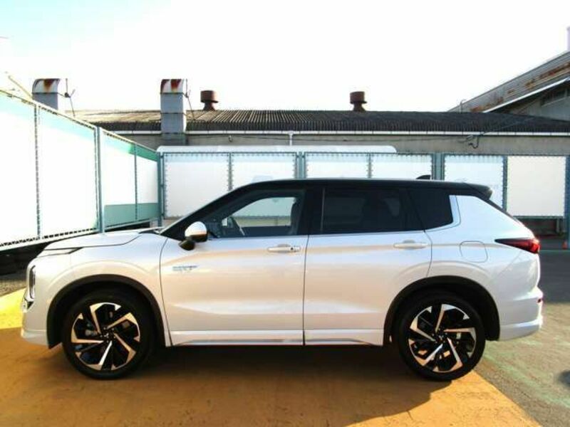 OUTLANDER PHEV