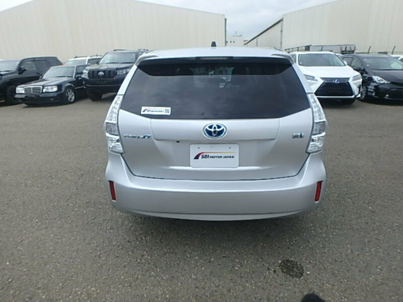 PRIUS ALPHA