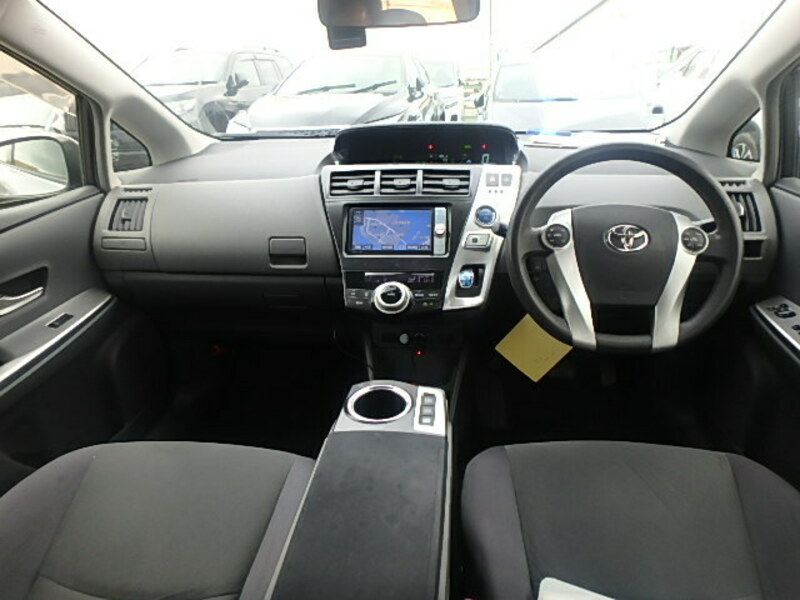 PRIUS ALPHA