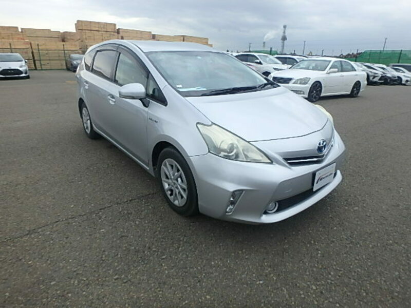 PRIUS ALPHA