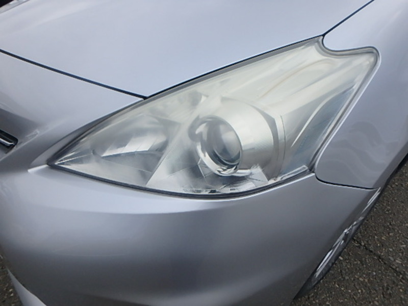 PRIUS ALPHA