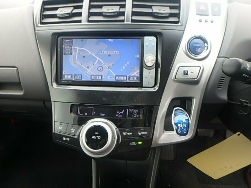 PRIUS ALPHA