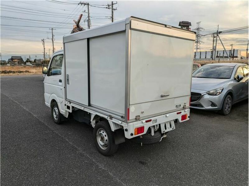 CARRY TRUCK