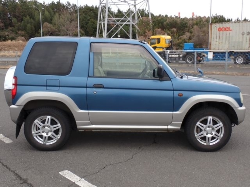 PAJERO MINI