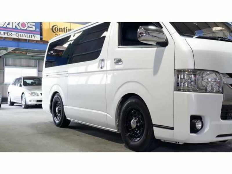 HIACE VAN