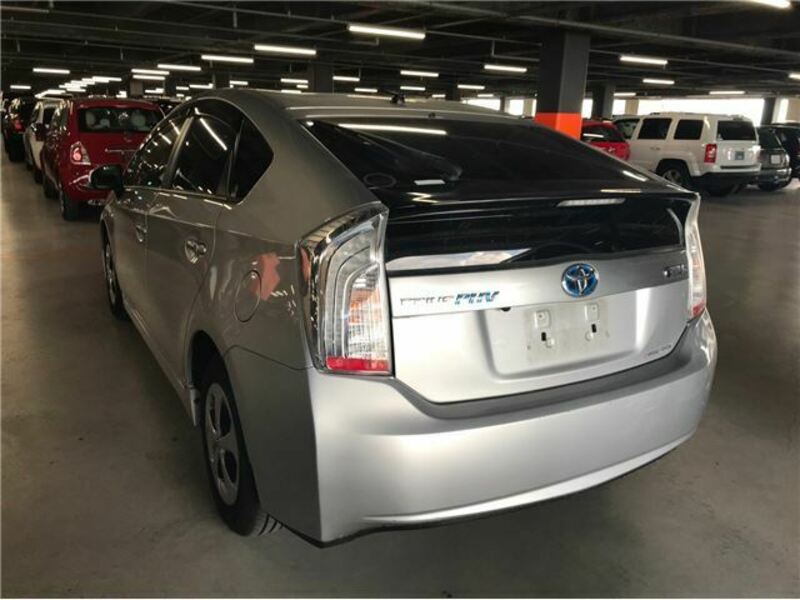 PRIUS PHV