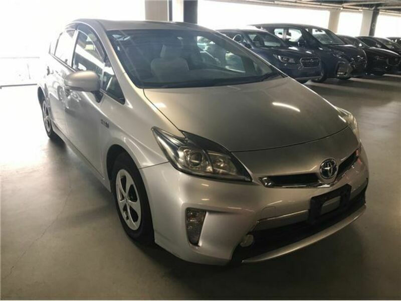 PRIUS PHV