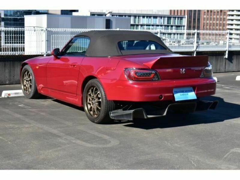 S2000