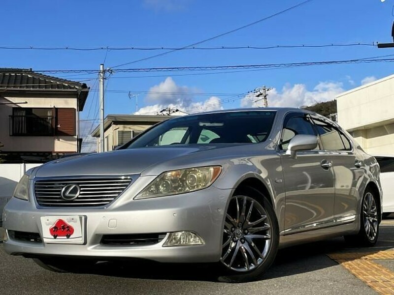 LEXUS LS