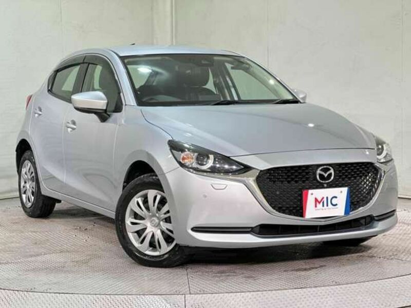 MAZDA2