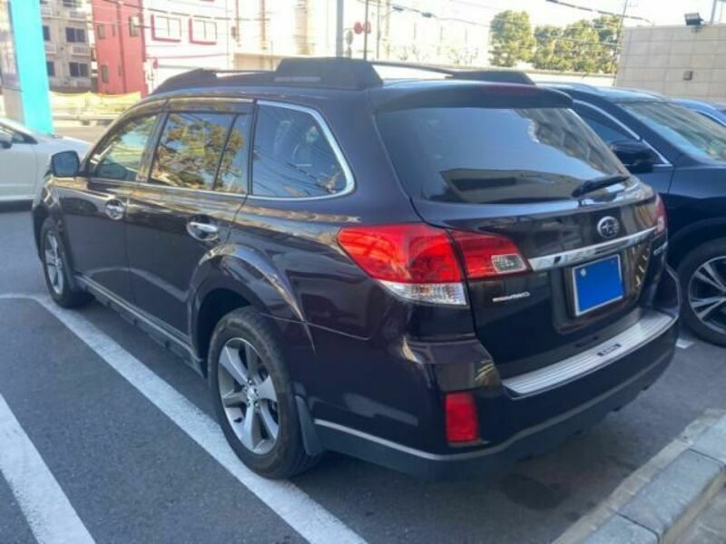 LEGACY OUTBACK-3