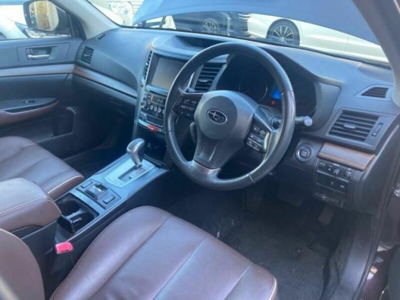 LEGACY OUTBACK-14