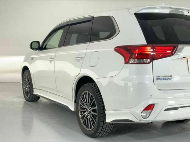 OUTLANDER PHEV