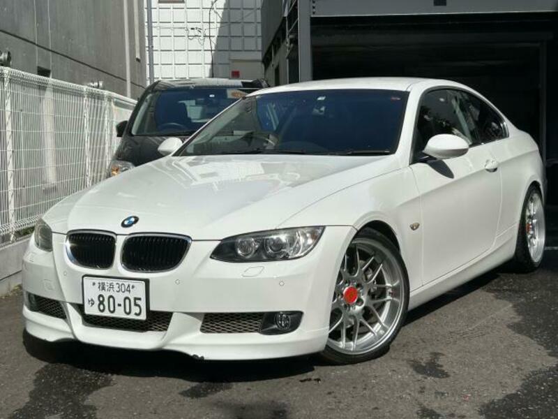 BMW 3 SERIES