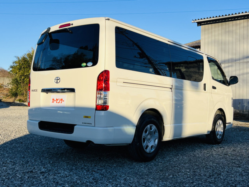 HIACE VAN