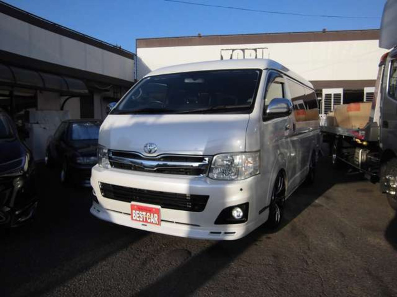 HIACE VAN