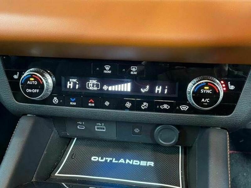 OUTLANDER PHEV