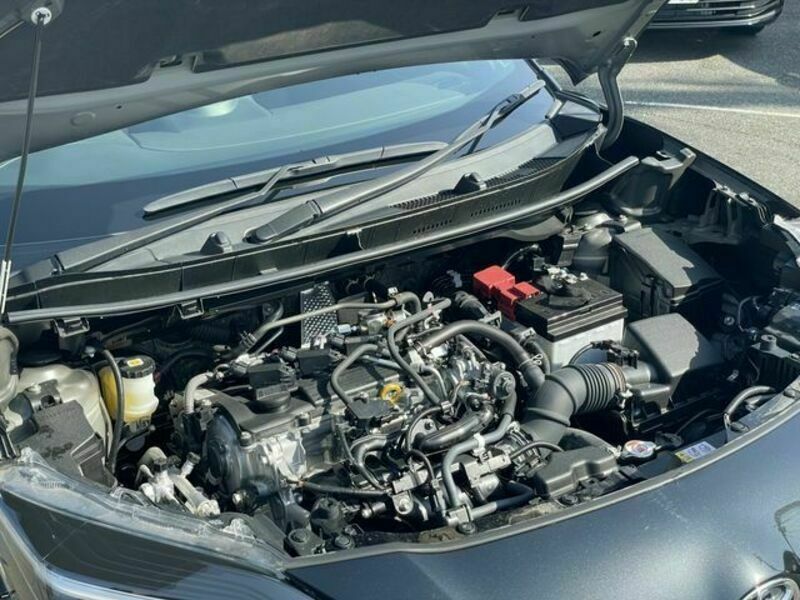 YARIS CROSS-28