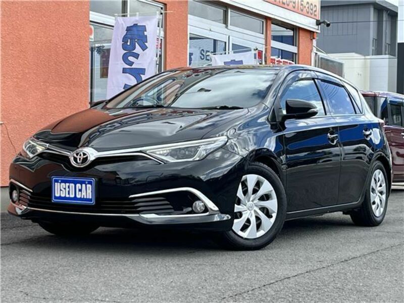 TOYOTA AURIS