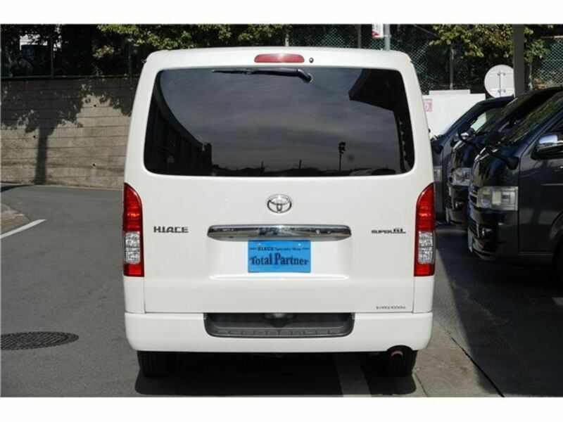 HIACE VAN