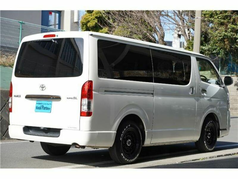 HIACE VAN