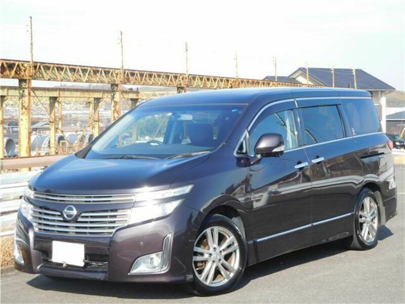 NISSAN ELGRAND