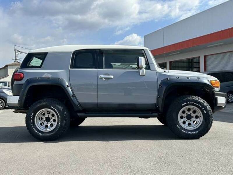 FJ CRUISER