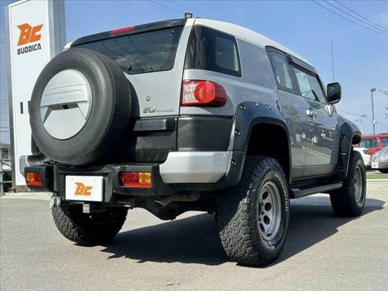 FJ CRUISER