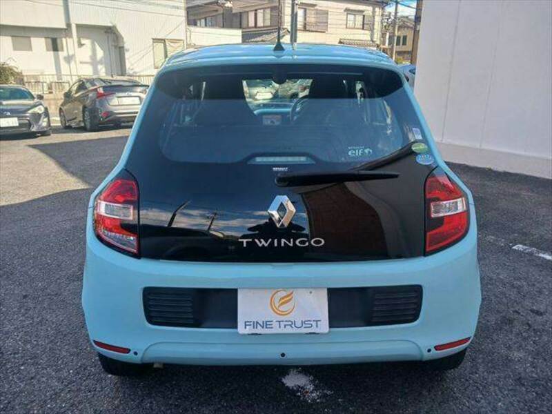 TWINGO