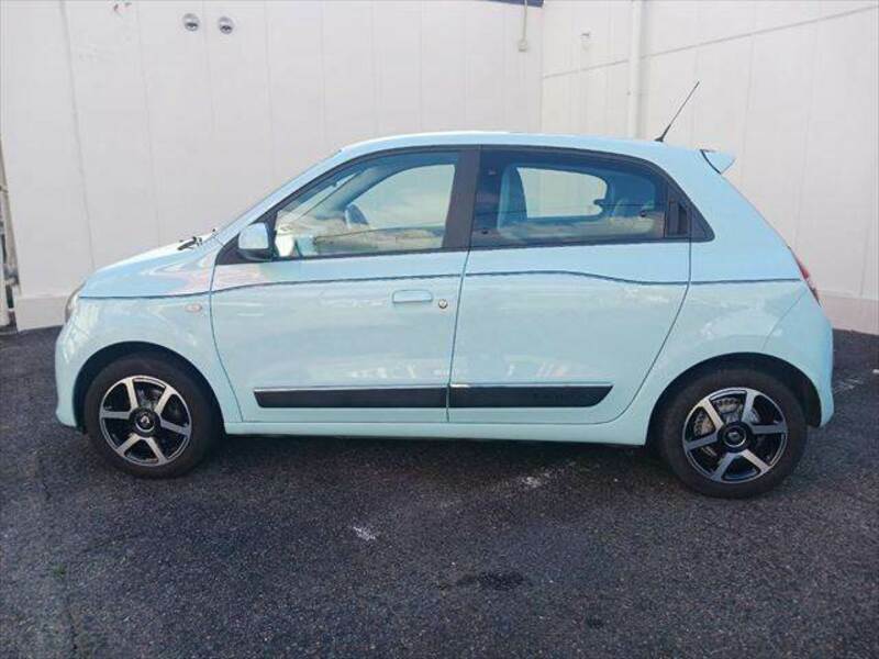 TWINGO