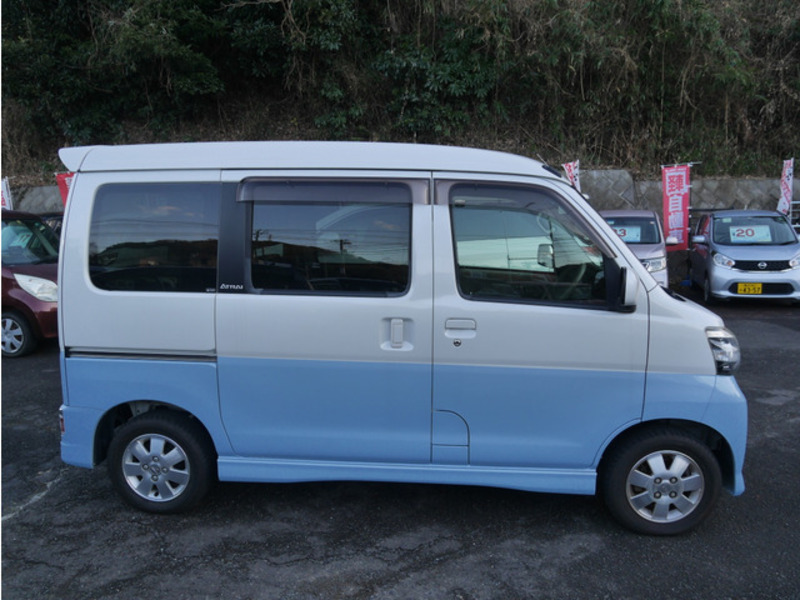 ATRAI WAGON