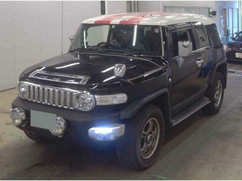 TOYOTA FJ CRUISER