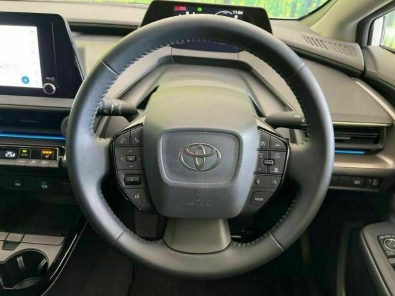 PRIUS-11