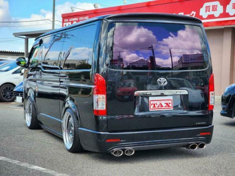 HIACE VAN