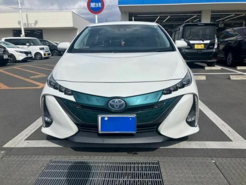 TOYOTA PRIUS PHV