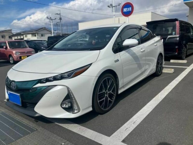 PRIUS PHV