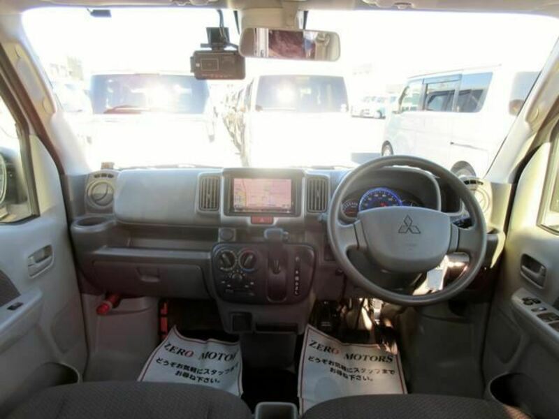 MINICAB VAN