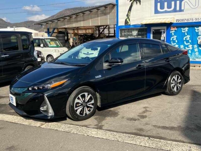 PRIUS PHV