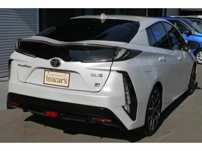 PRIUS PHV