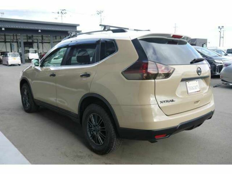 X-TRAIL