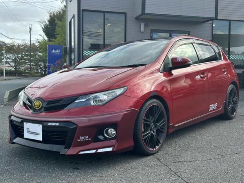 TOYOTA AURIS