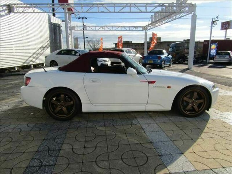 S2000