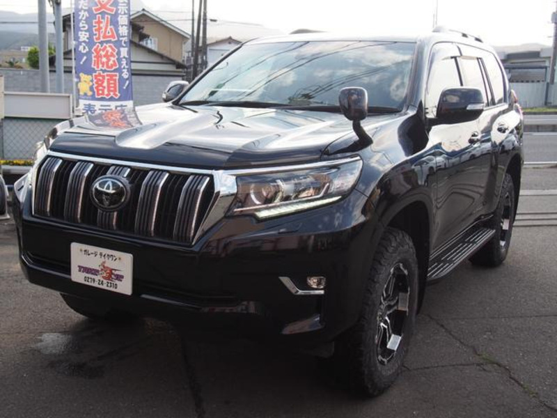 TOYOTA LAND CRUISER PRADO